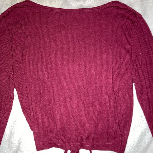 Shein scrunched front crop top - Picture 2 of 2